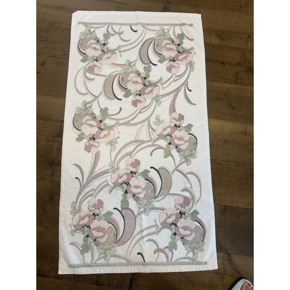 Vintage Bath Towel Springmaid Cotton Blend USA Floral Art Deco Pink Green Black